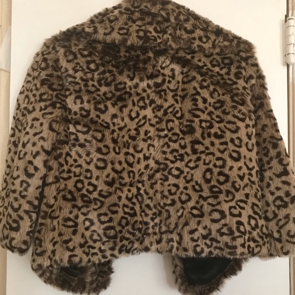 Cheetah jacket 🧥 - Picture 2 of 2